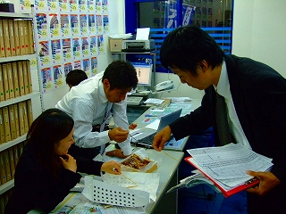 団子のとりあい